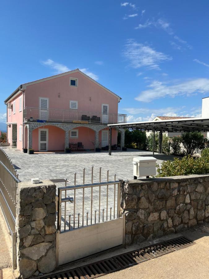Apartments Marija Малинска Экстерьер фото